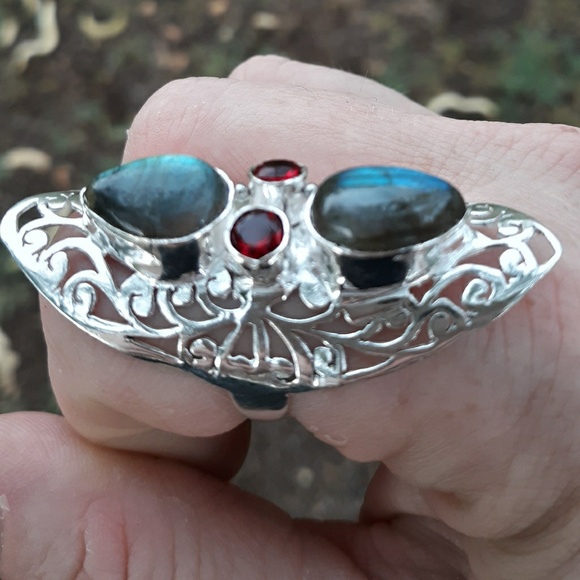 New Oversized Labradorite & Garnet 925 Silver Statement Ring. - Picture 7 of 10